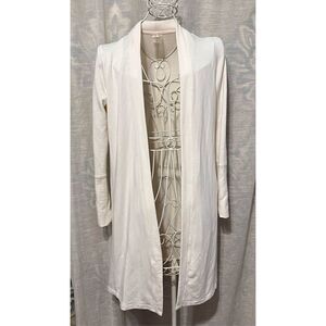 BEAUTIFUL Off white cream colored Calia Cardigan size XS GOOD CONDITION